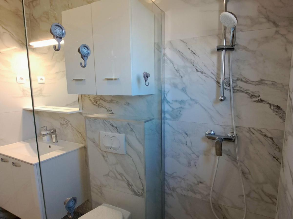 Holiday Apartman Kastela Bagian luar foto