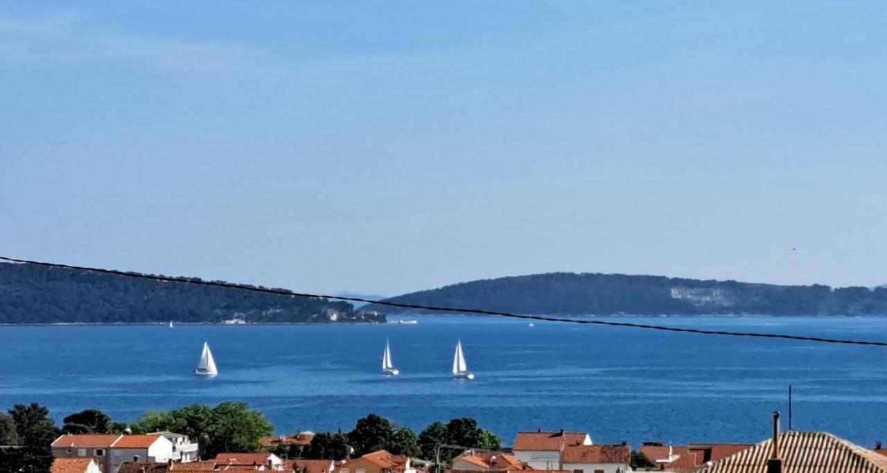 Holiday Apartman Kastela Bagian luar foto